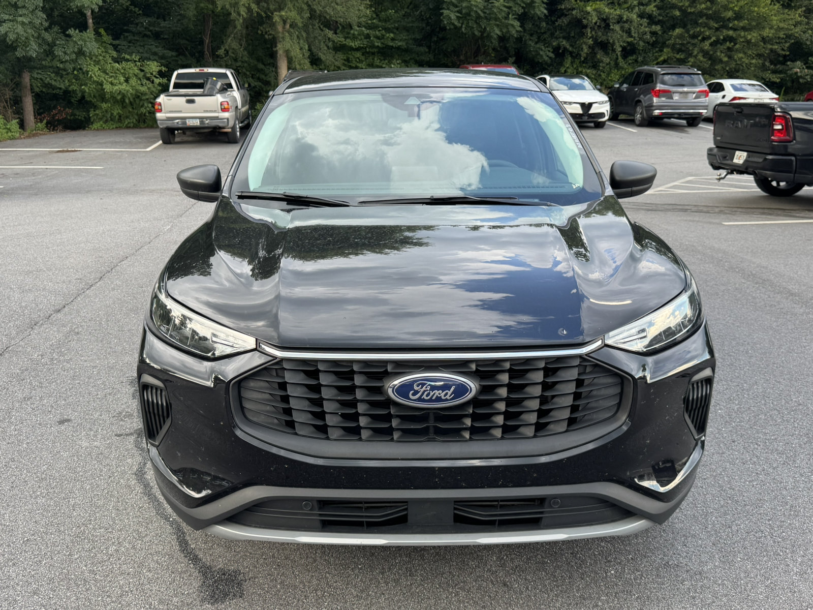 Used 2025 Ford Escape Active AWD/4WD image 2
