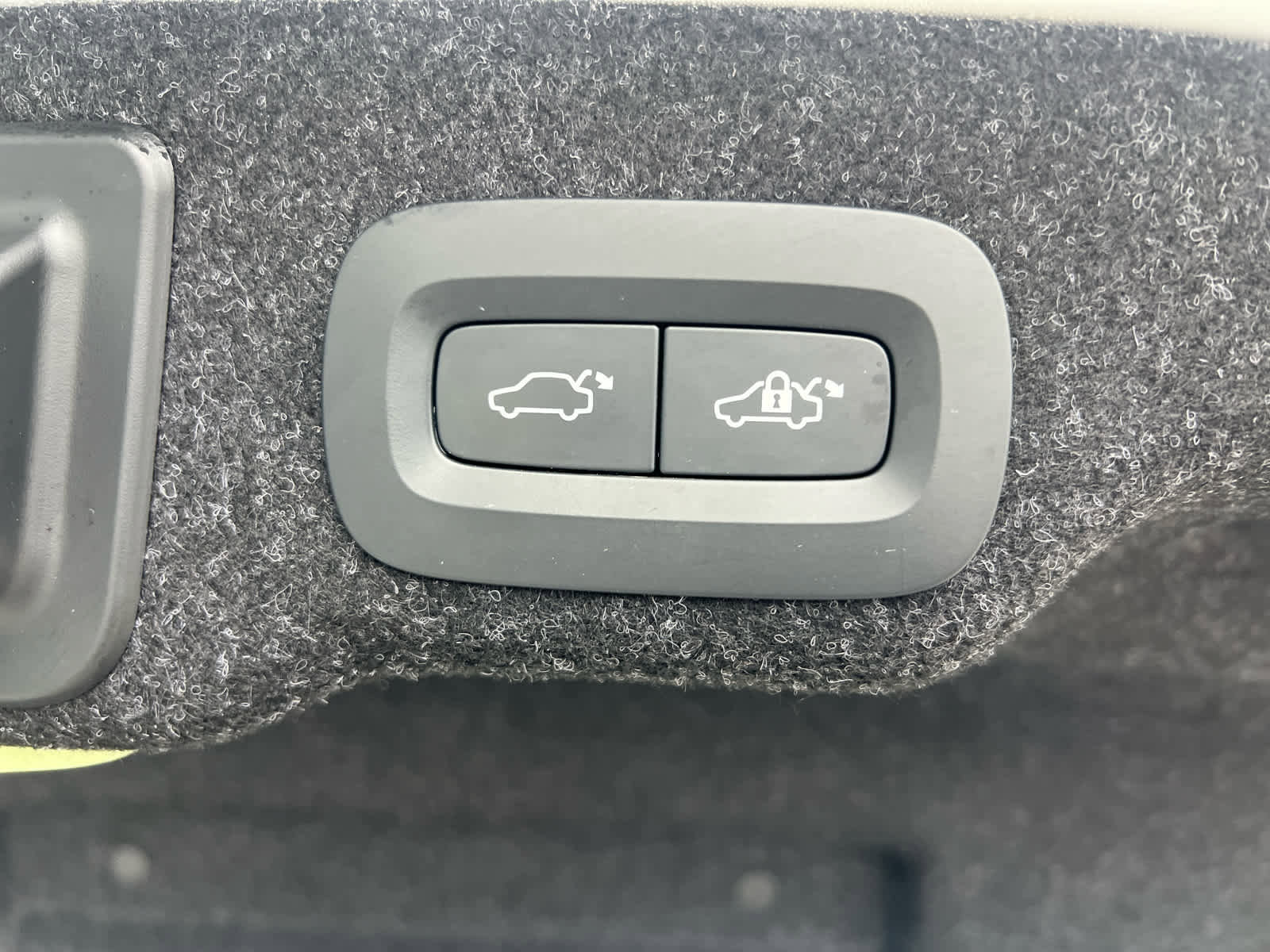 Certified 2022 Volvo S90 B6 Inscription w/ Advanced Package image 10