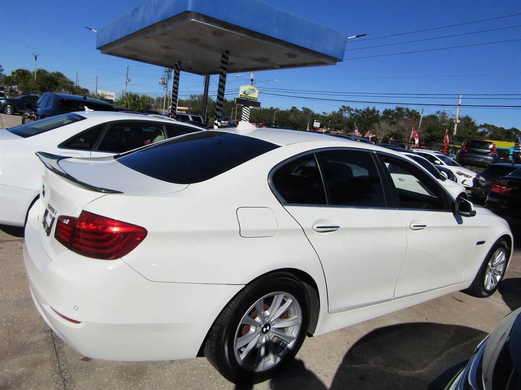 Used 2015 BMW 528i Sedan RWD image 4