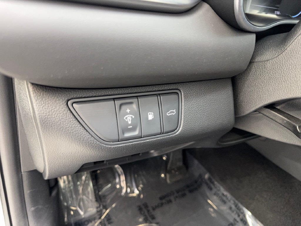 Used 2026 Genesis G70 2.5T RWD image 53