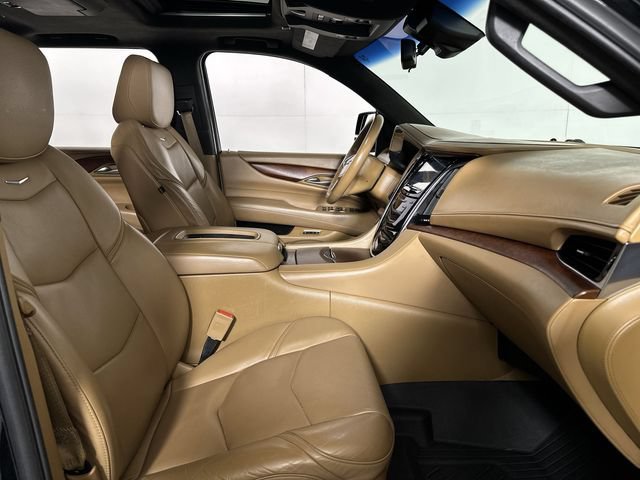 Used 2017 Cadillac Escalade Platinum AWD/4WD image 29