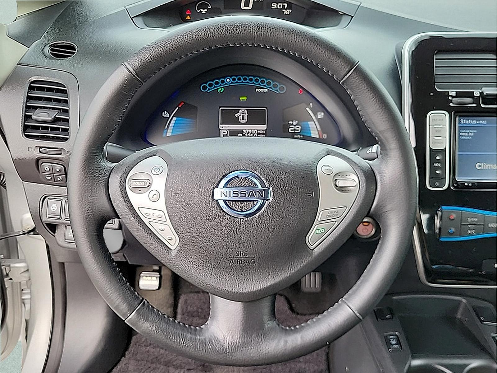 Used 2014 Nissan Leaf SV FWD image 16