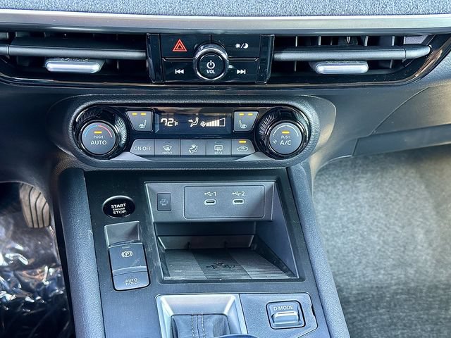 New 2026 Nissan Kicks SV w/ Cold Weather Package AWD/4WD image 19