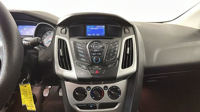 Used 2014 Ford Focus SE FWD image 24