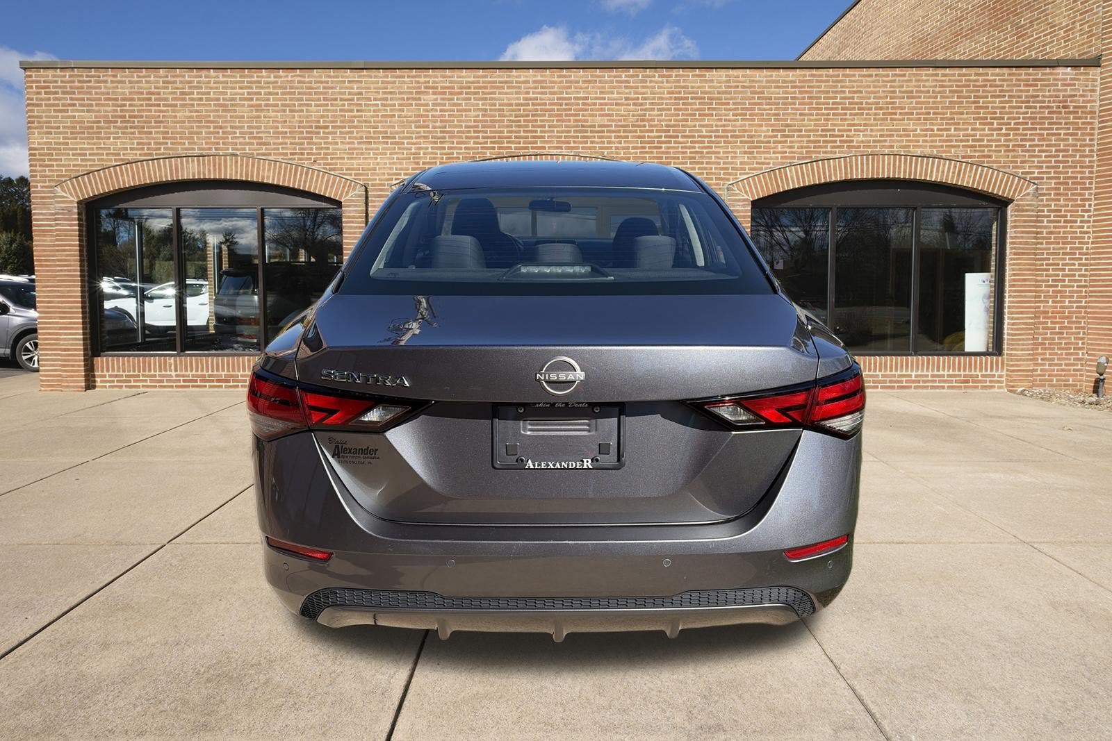 Used 2025 Nissan Sentra S FWD image 4