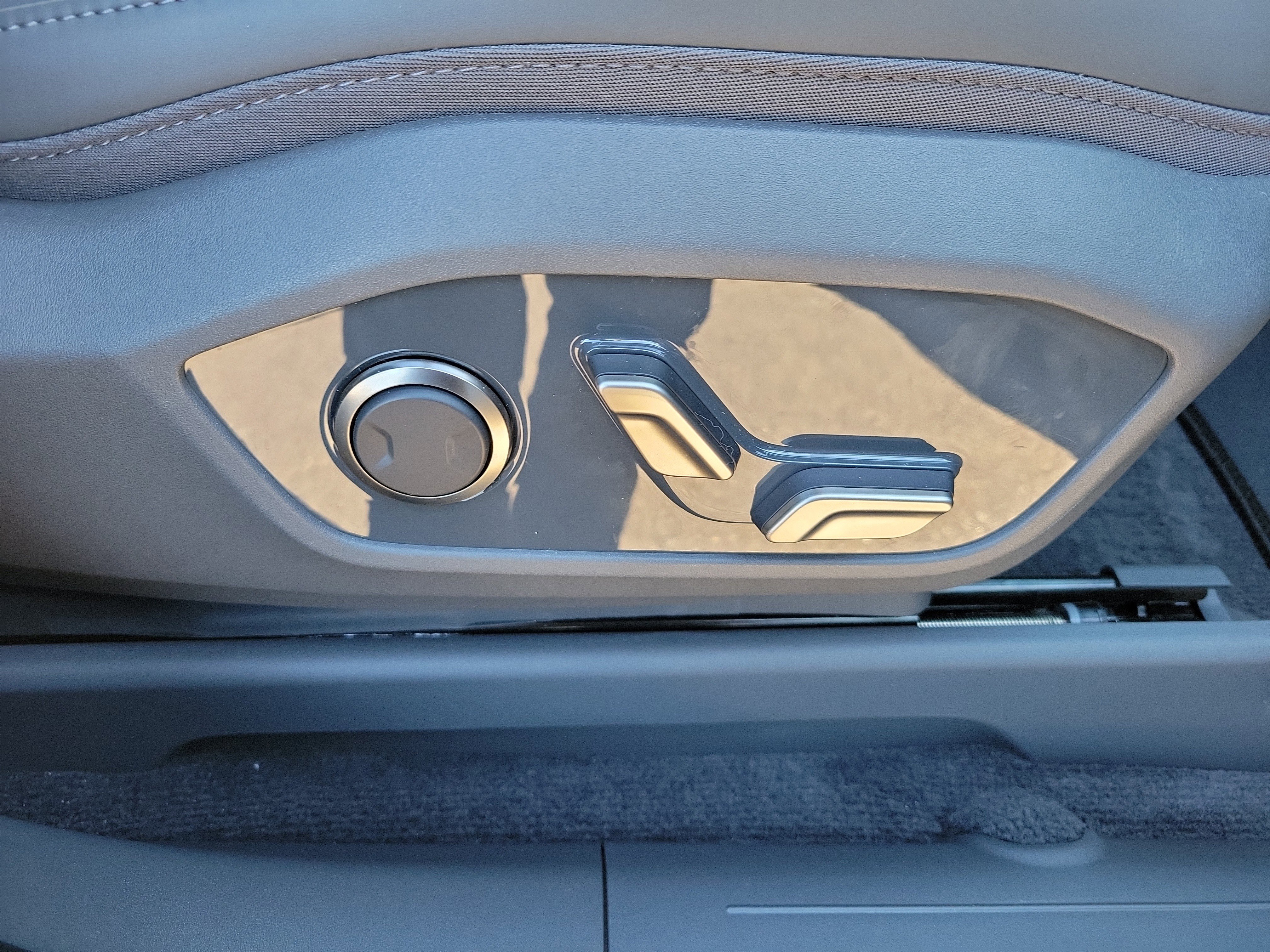 Certified 2026 Kia EV9 Light image 9