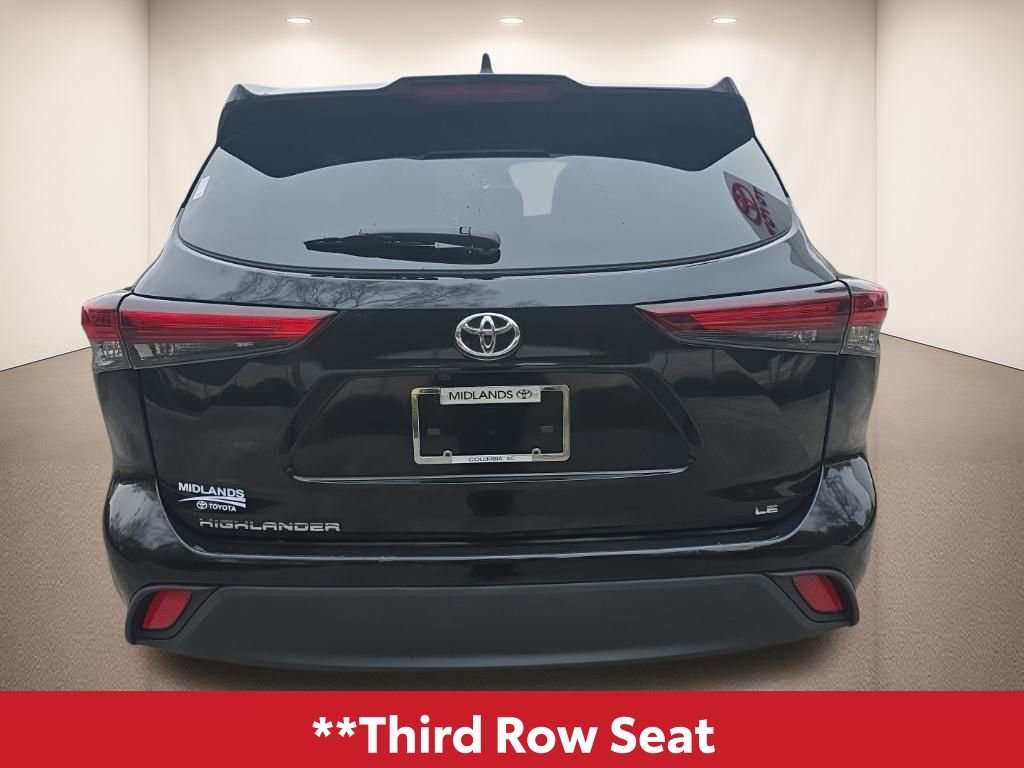 Used 2024 Toyota Highlander LE image 5