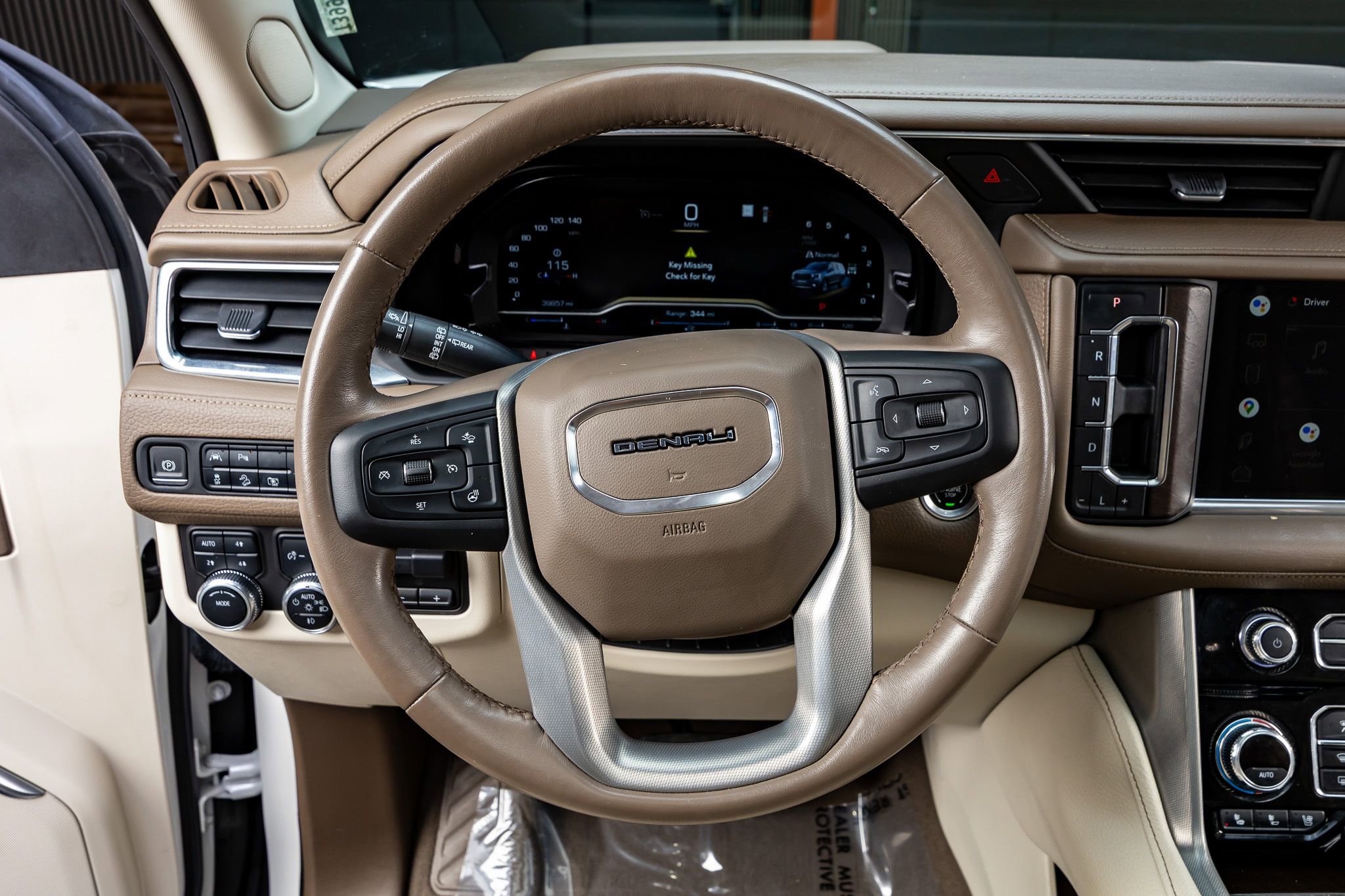 Used 2022 GMC Yukon XL Denali w/ Max Trailering Package image 19