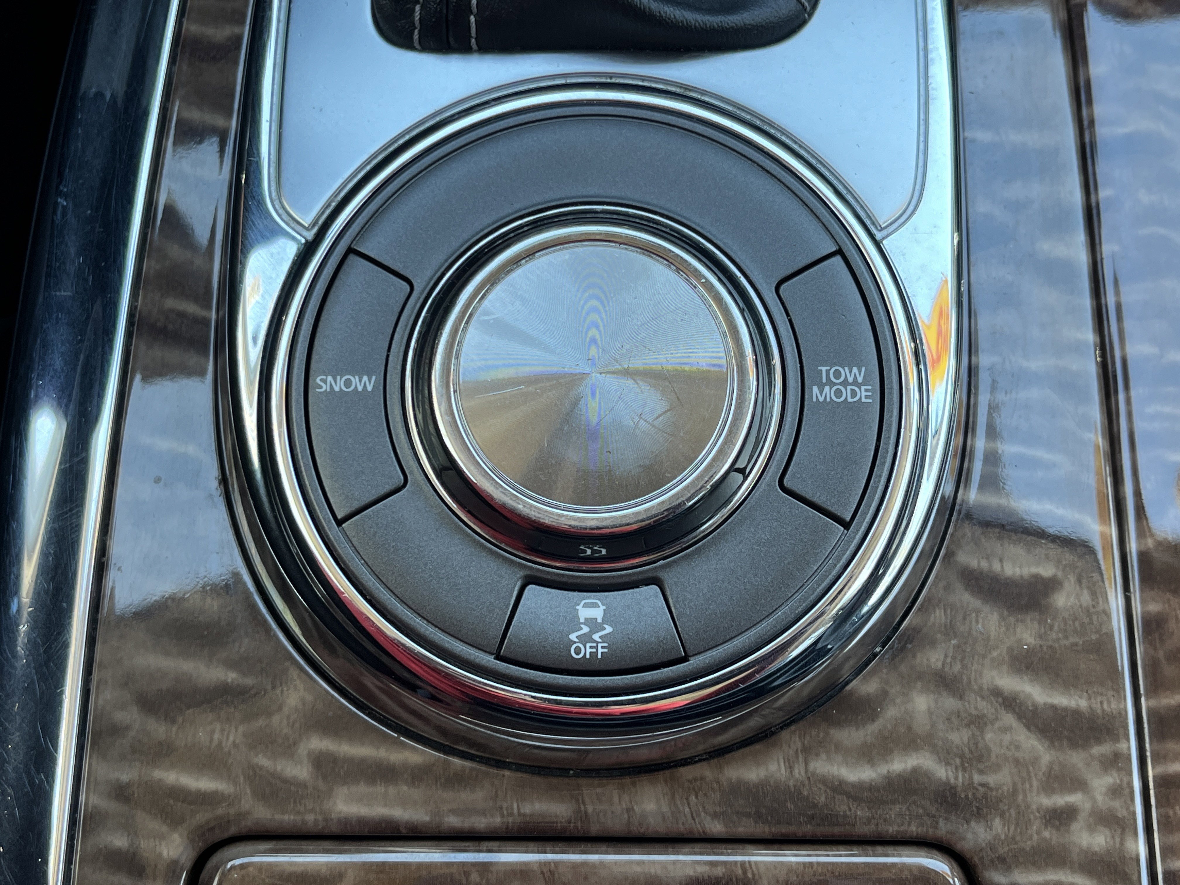 Used 2019 Nissan Armada SL w/ Premium Package RWD image 10