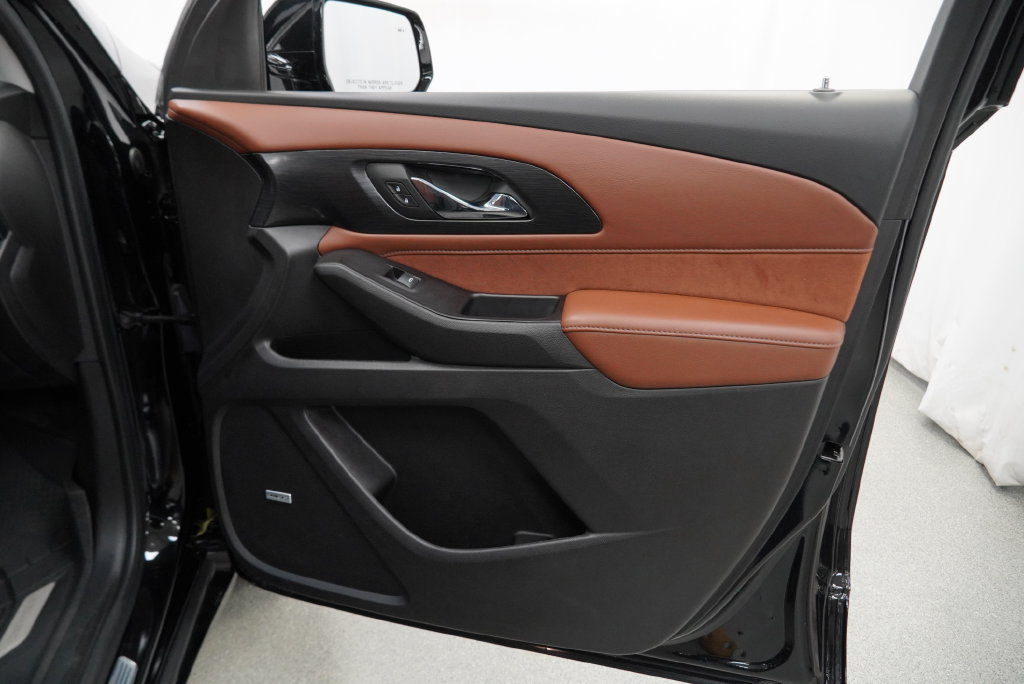 Used 2019 Chevrolet Traverse High Country w/ LPO, Floor Liner Package AWD/4WD image 44