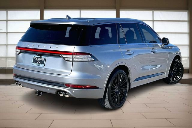 Used 2020 Lincoln Aviator Black Label image 2
