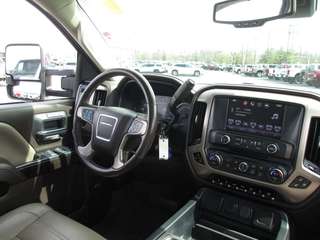 Used 2016 GMC Sierra 2500 Denali w/ Duramax Plus Package image 26