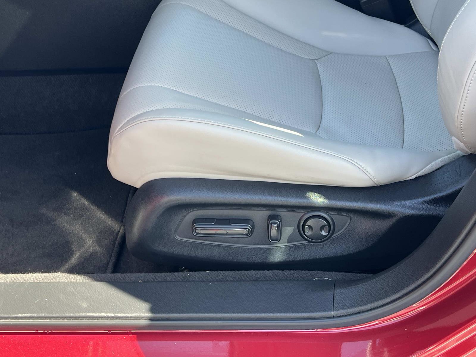 Used 2023 Honda Accord EX-L image 18