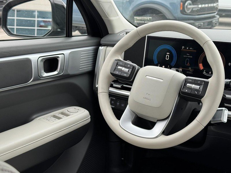 Used 2025 Hyundai Santa Fe SEL AWD/4WD image 12