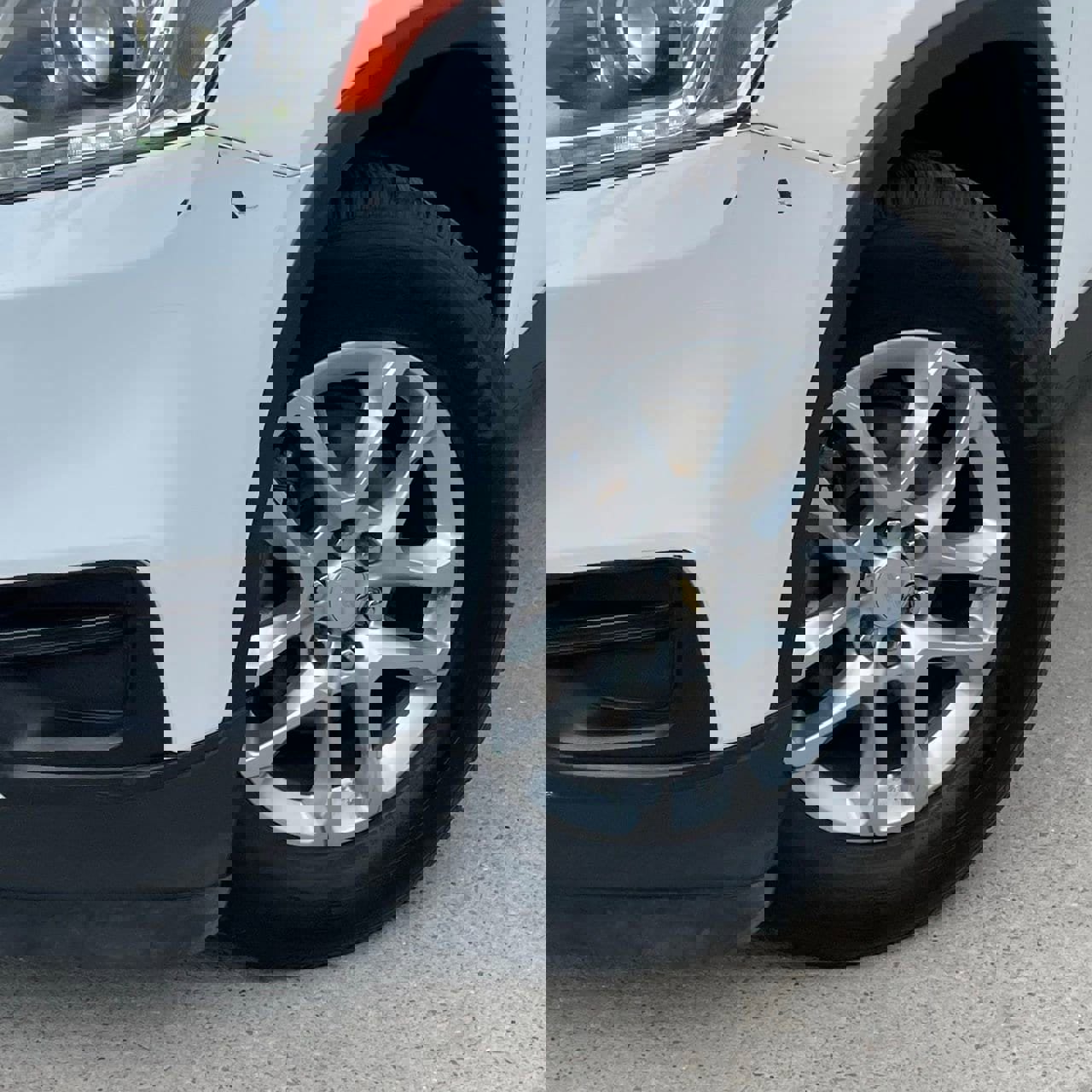 Used 2020 Chevrolet Traverse LS image 8