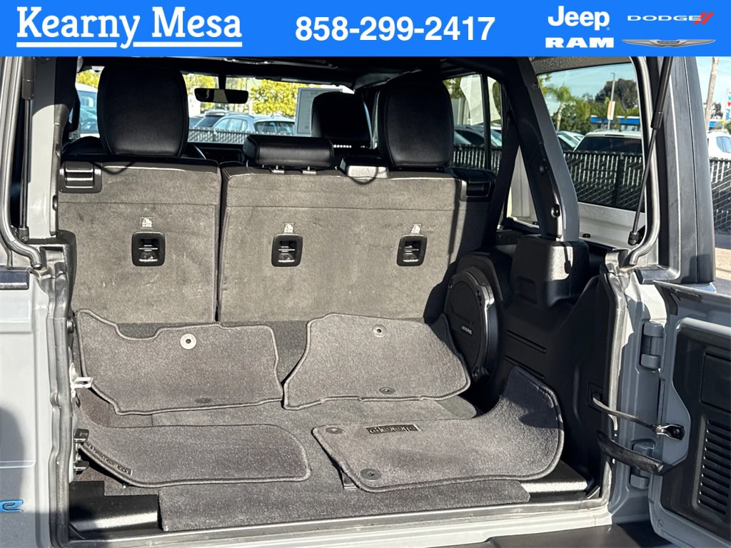 Used 2023 Jeep Wrangler Unlimited Sahara image 13