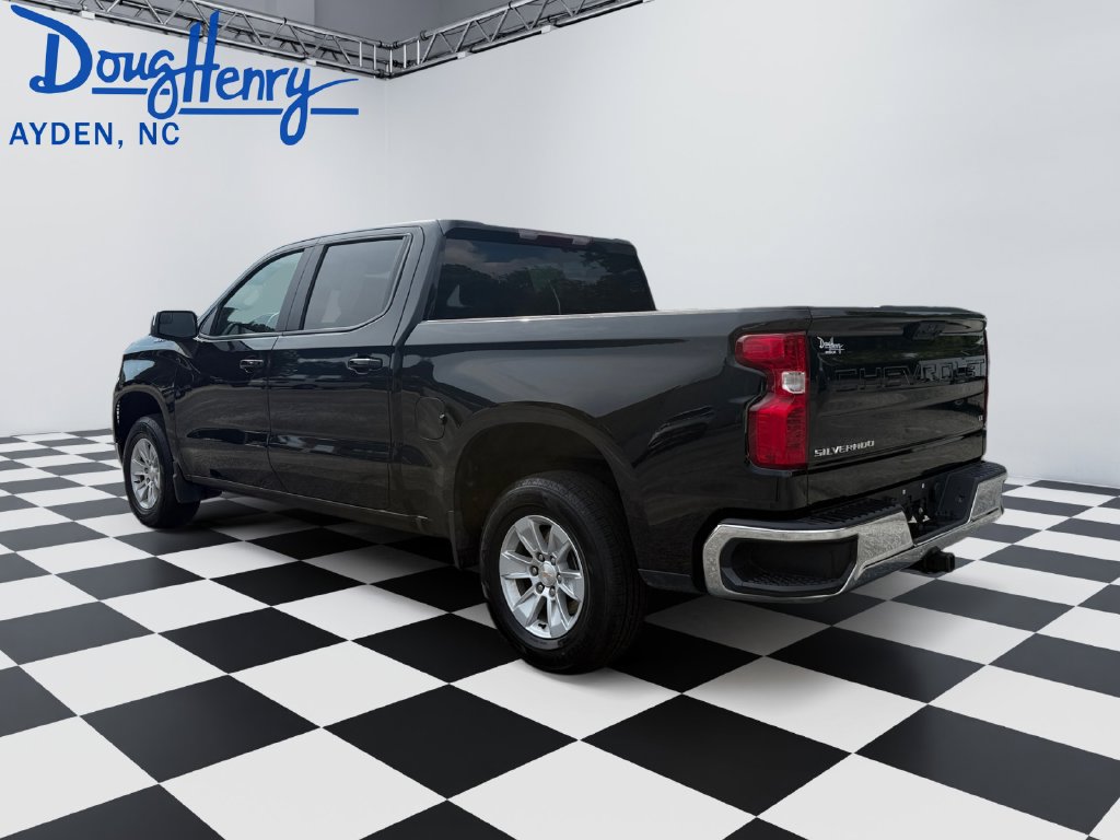 Used 2025 Chevrolet Silverado 1500 LT RWD image 3
