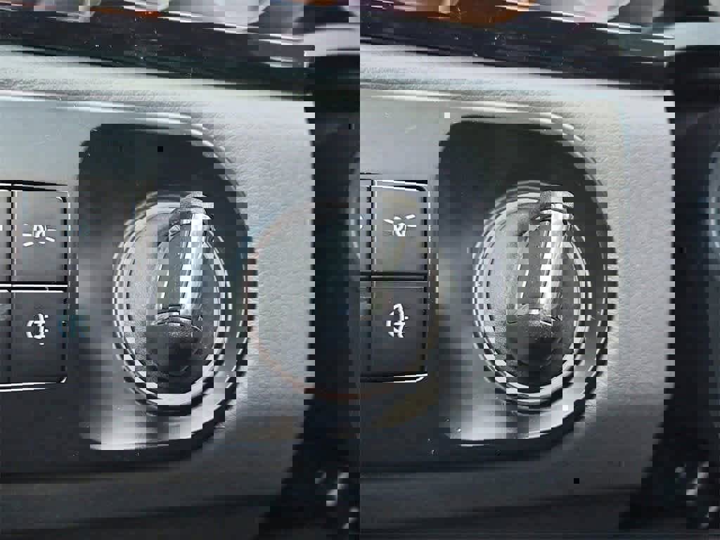 Certified 2022 Porsche Cayenne image 27