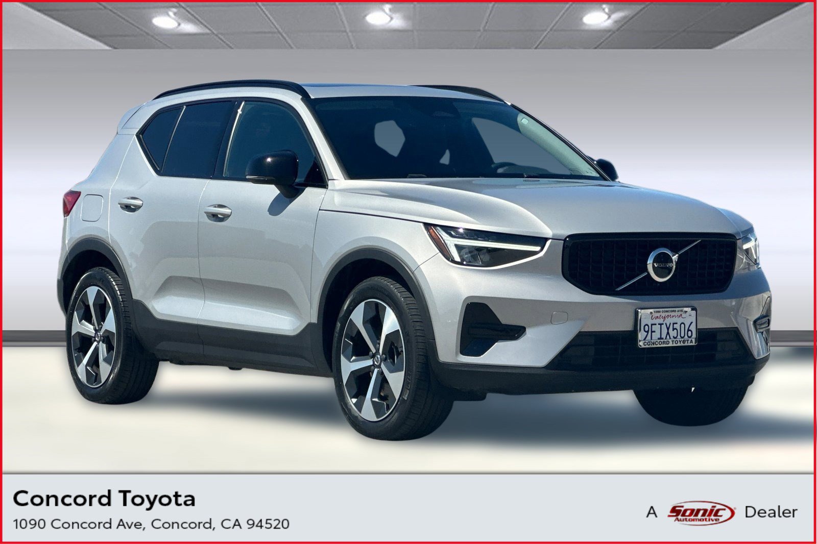 Used 2024 Volvo XC40 B5 Core