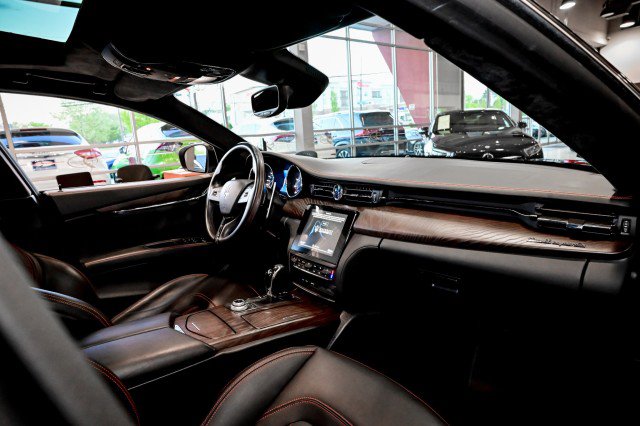 Used 2018 Maserati Quattroporte S GranLusso Q4 AWD/4WD image 24