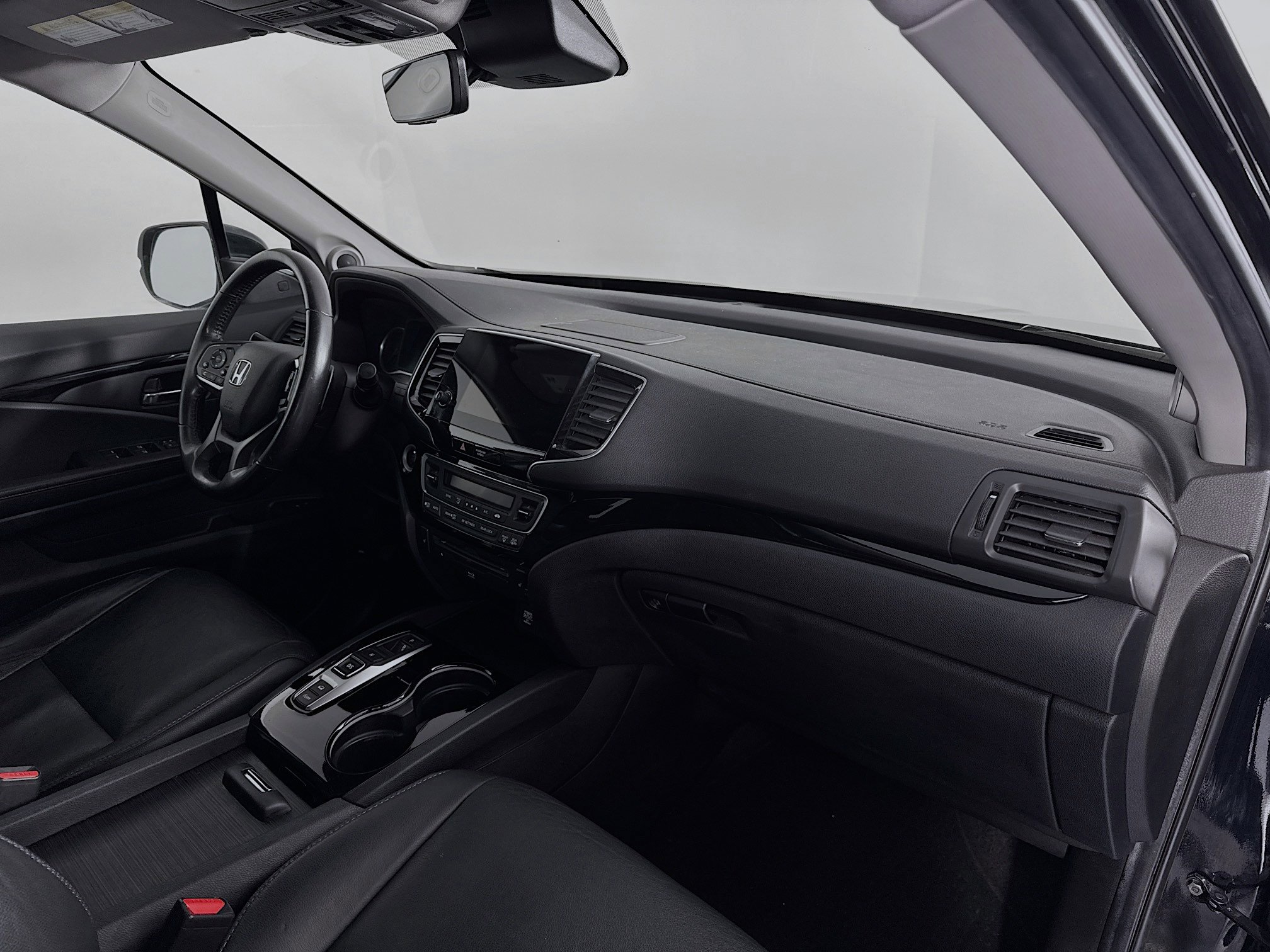 Certified 2020 Honda Pilot Touring image 32