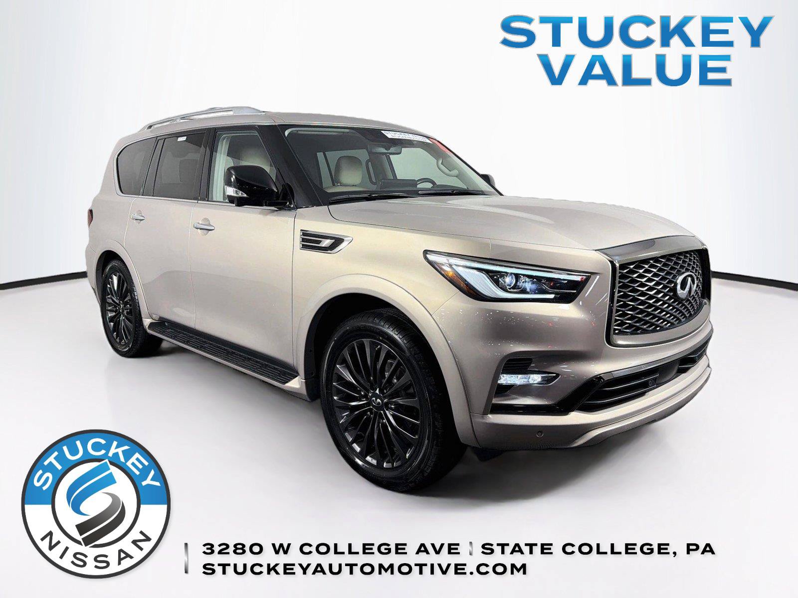 Used 2022 INFINITI QX80 Premium Select w/ All-Season Package AWD/4WD image 1