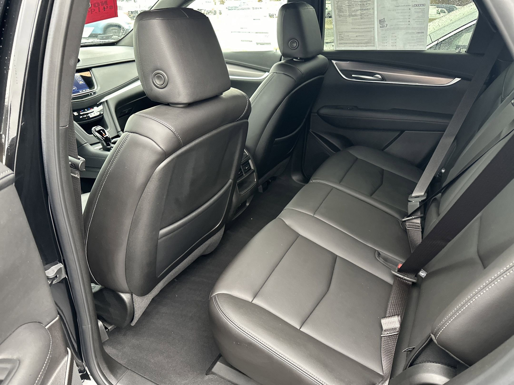 Certified 2024 Cadillac XT5 Luxury w/ LPO, Floor Liner Package image 19