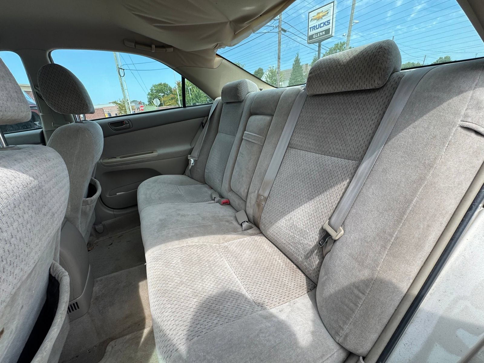 Used 2004 Toyota Camry LE FWD image 22