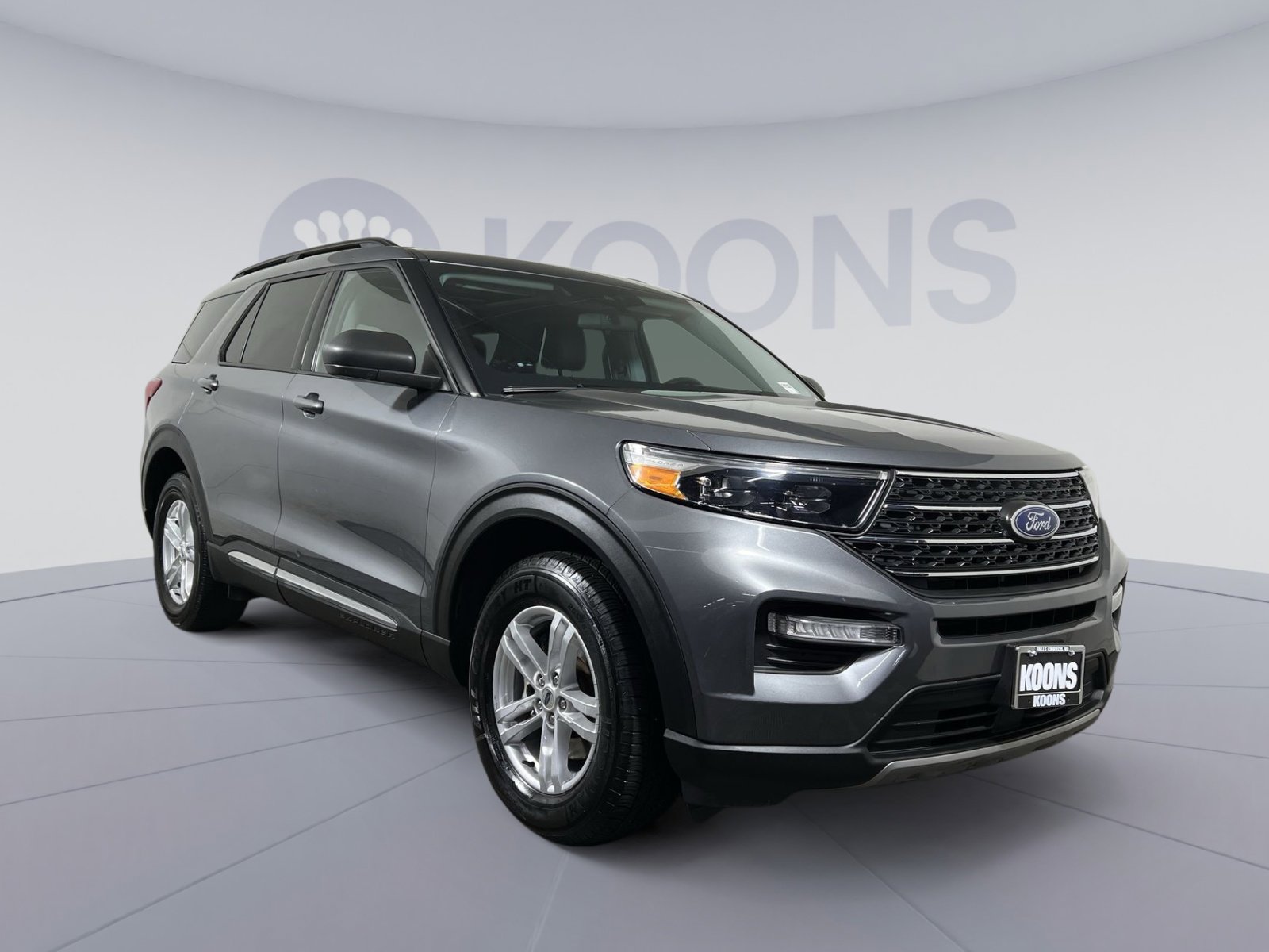 Used 2022 Ford Explorer XLT w/ Equipment Group 202A image 10