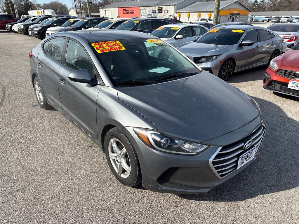 Used 2017 Hyundai Elantra SE FWD image 1
