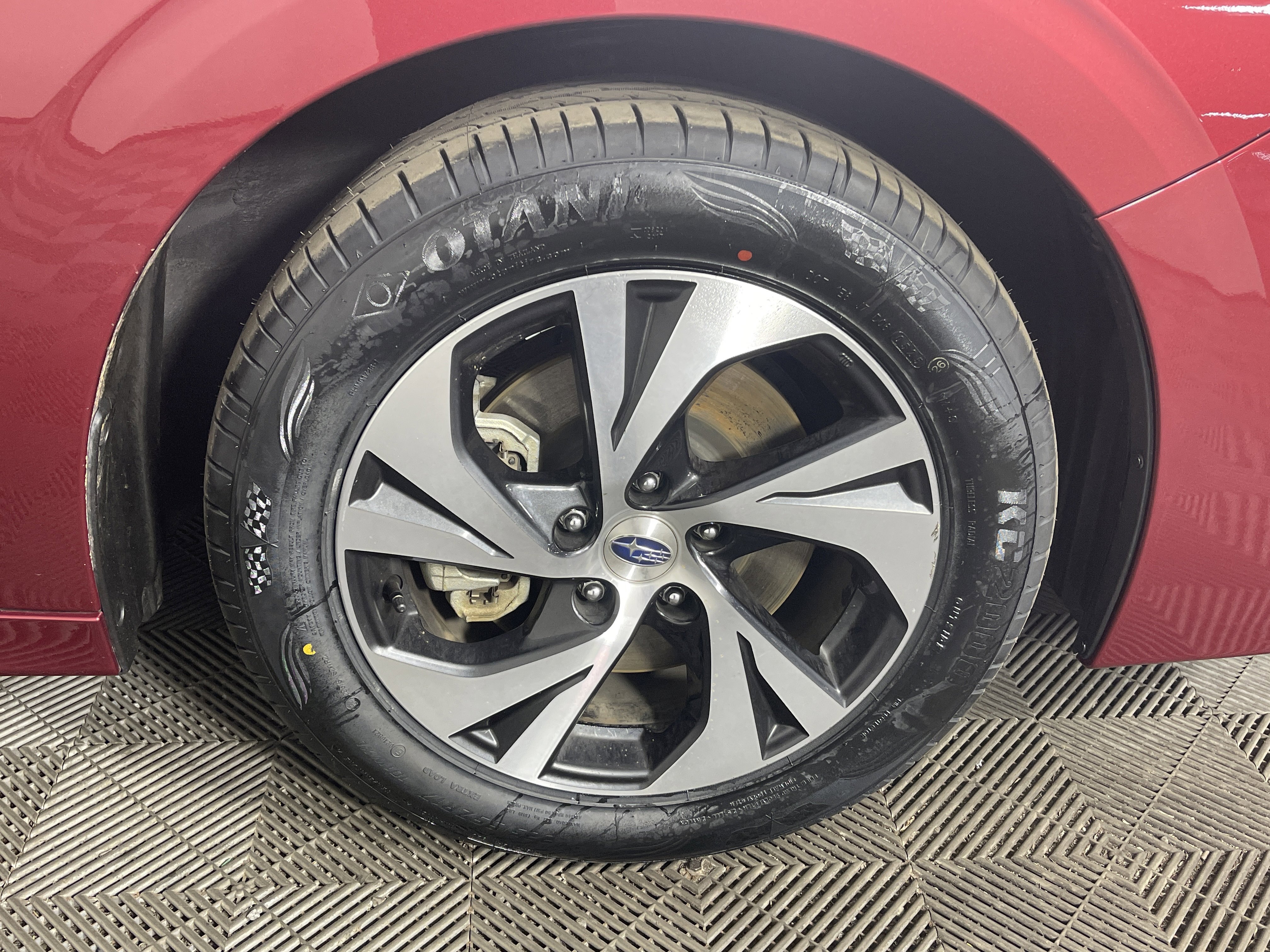 Used 2024 Subaru Legacy Premium image 6