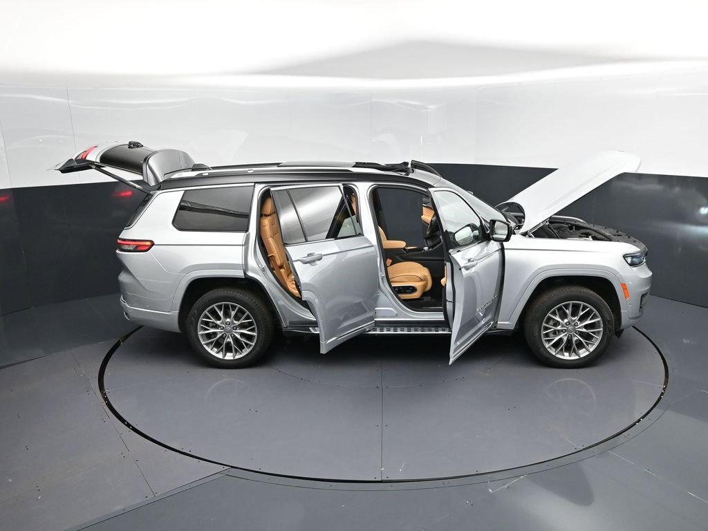 Used 2023 Jeep Grand Cherokee L Summit w/ Advanced Protech Group IV image 53