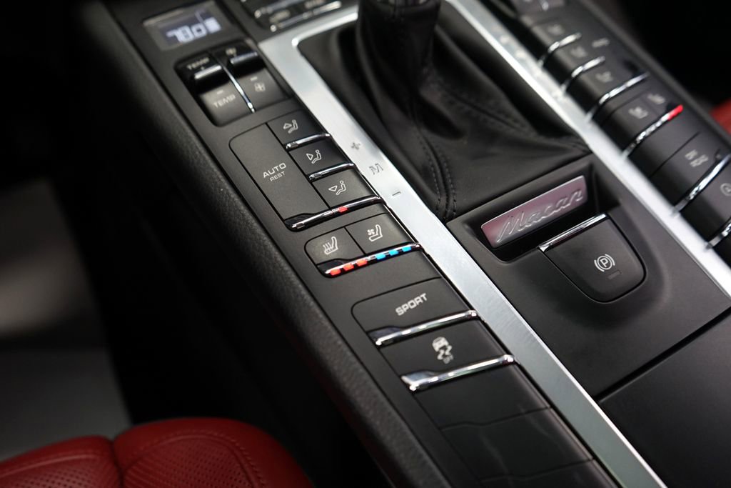 Used 2015 Porsche Macan S w/ Premium Package Plus image 43