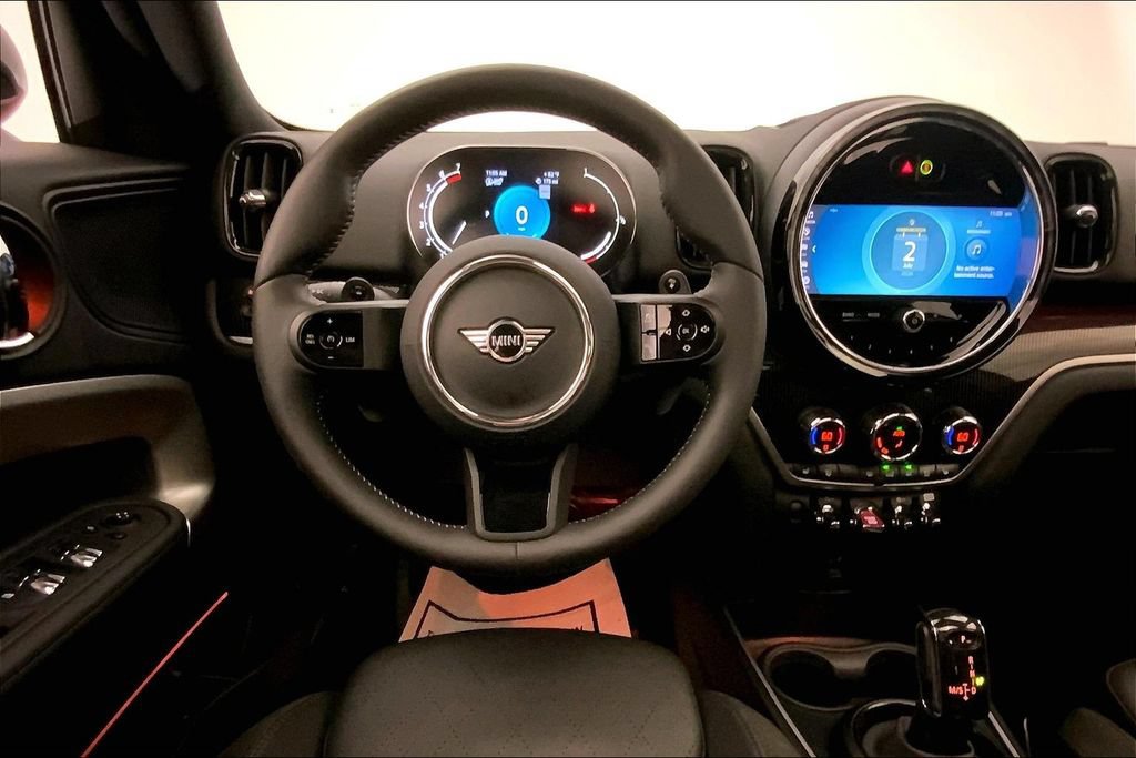 Certified 2024 MINI Cooper Countryman S w/ Signature Upholstery Package AWD/4WD image 4