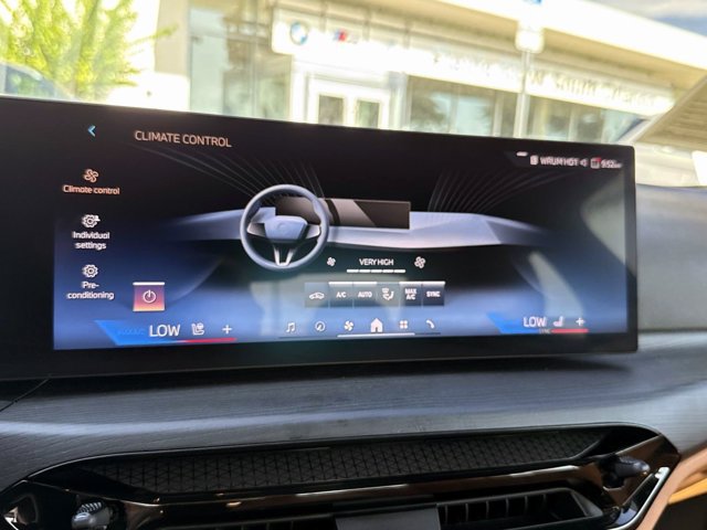 Used 2026 BMW 430i Coupe w/ M Sport Package RWD image 19