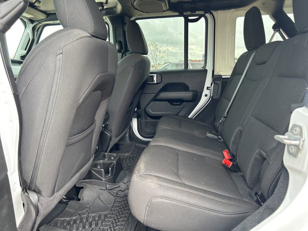 Used 2023 Jeep Wrangler Sahara w/ Cold Weather Group image 9