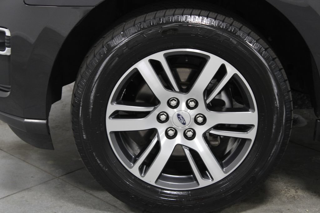 Used 2024 Ford Expedition Limited RWD image 19