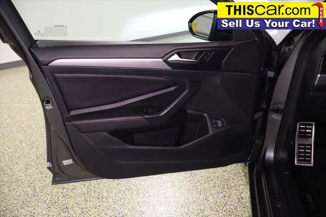 Used 2024 Volkswagen Jetta Sport image 23