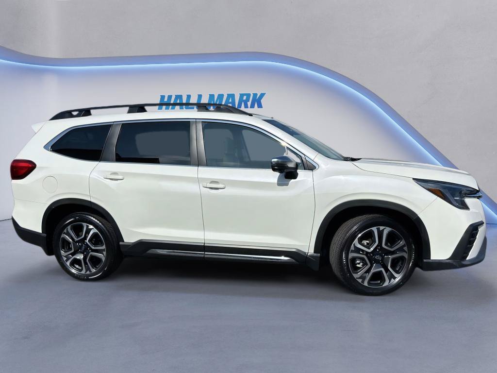 Used 2023 Subaru Ascent Limited w/ Technology Package AWD/4WD image 2