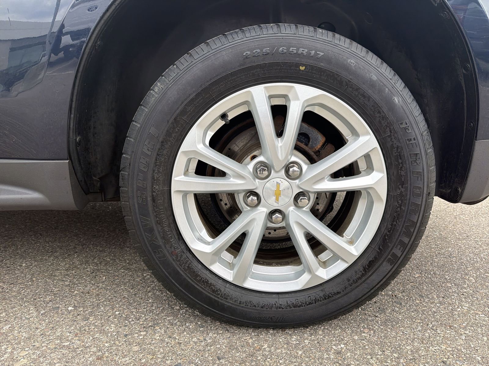 Used 2017 Chevrolet Equinox LT FWD image 16