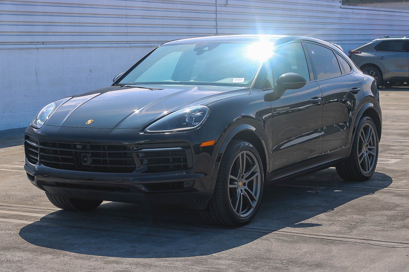 Used 2021 Porsche Cayenne Coupe AWD/4WD image 3