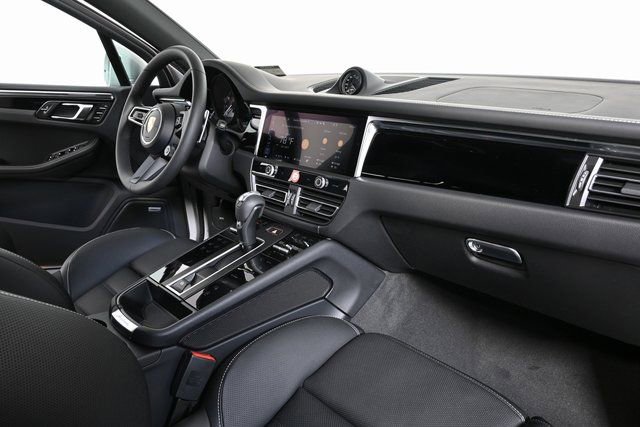 New 2026 Porsche Macan S image 23