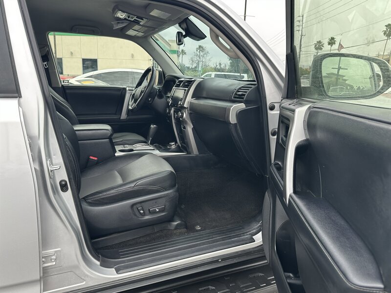 Used 2021 Toyota 4Runner SR5 Premium AWD/4WD image 12
