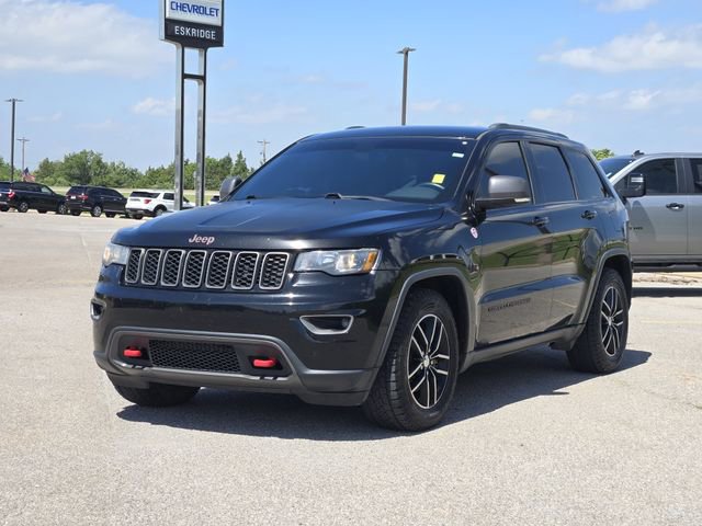 Used 2017 Jeep Grand Cherokee Trailhawk AWD/4WD image 3