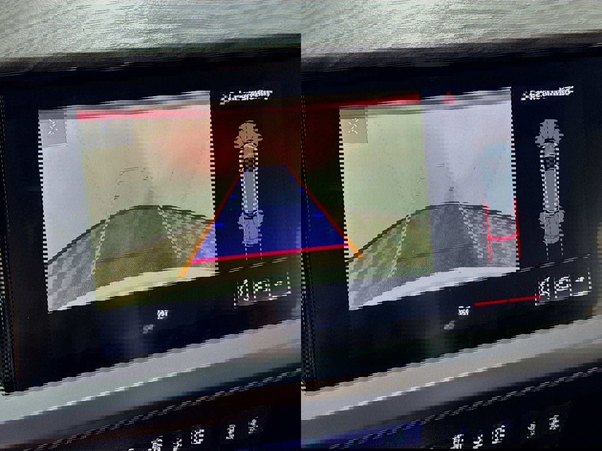 Used 2022 Audi Q4 e-tron Premium w/ Convenience Package image 2