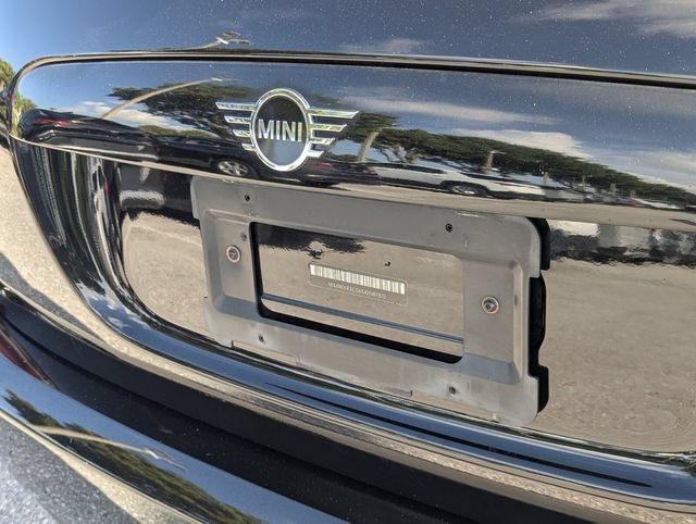 Used 2021 MINI Cooper 2-Door Hardtop FWD image 9