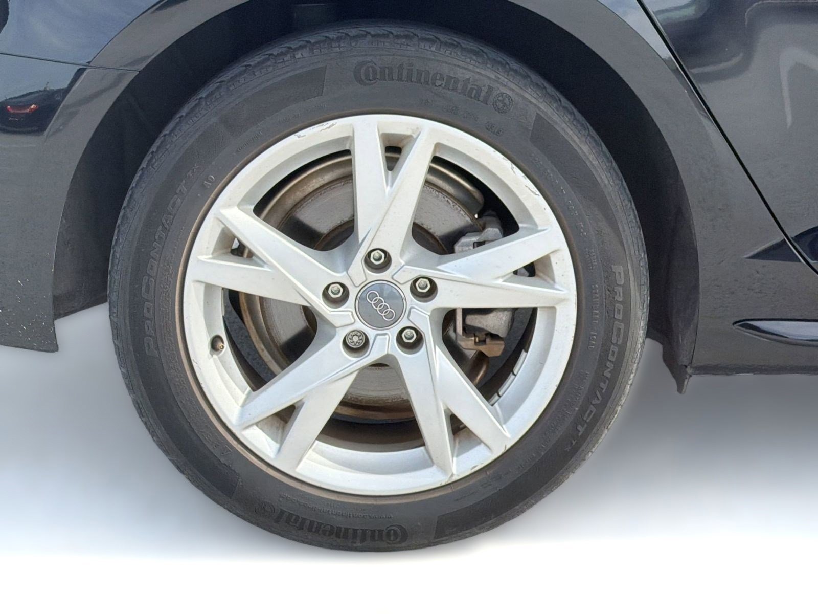 Used 2018 Audi A4 2.0T Ultra Premium w/ Convenience Package FWD image 12