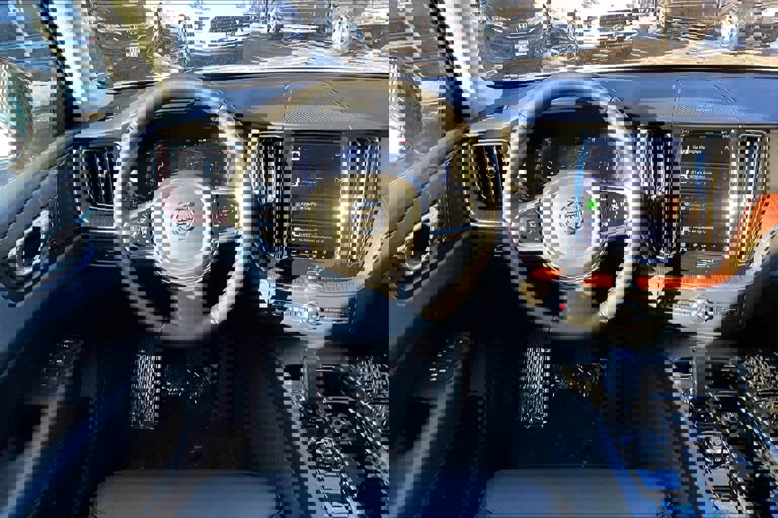 Certified 2023 Volvo XC60 B5 Plus w/ Climate Package AWD/4WD image 6