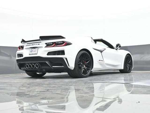 Used 2024 Chevrolet Corvette Z06 RWD image 42