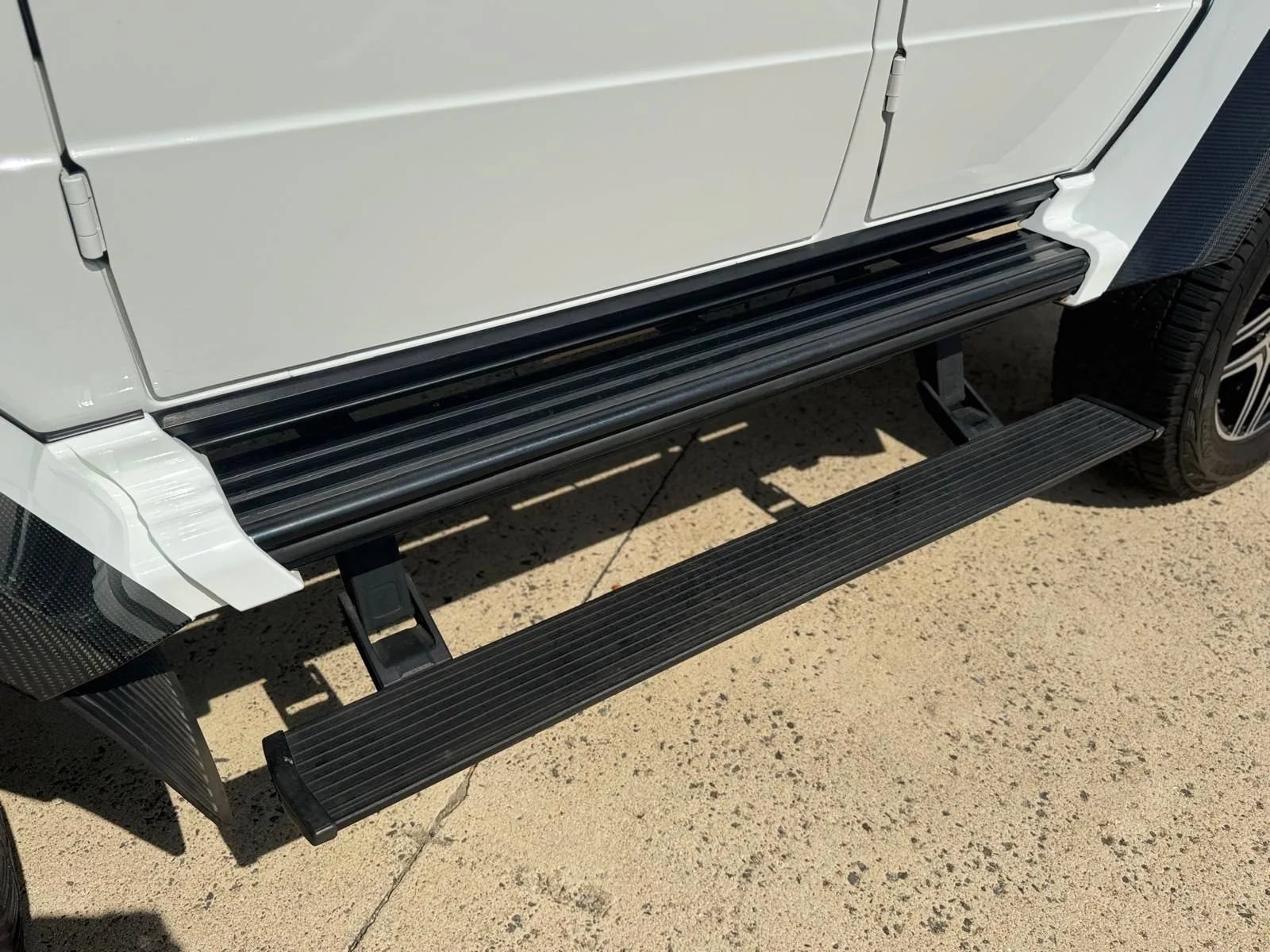 Used 2018 Mercedes-Benz G 550 Squared image 24